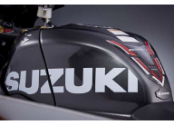 SUZUKI Tankschutzfolie mit großen Suzuki